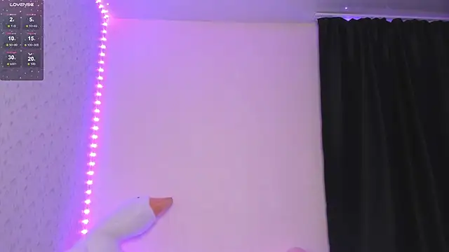 Chat +18 de succubantra ao vivo