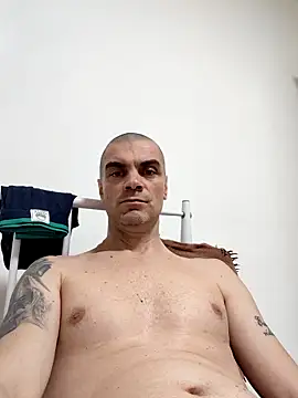 DOMINATOR_SIR-MASTER's Webcam Show