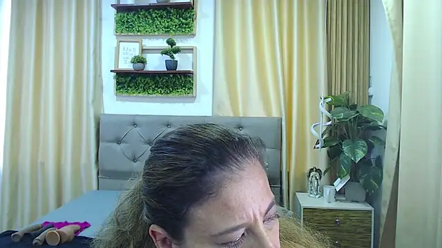 sasi_luna Live XXX-Chat