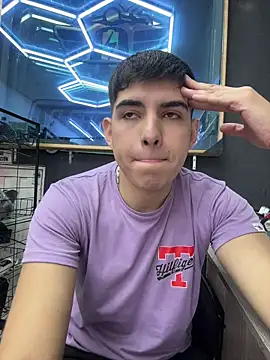 Johan_stick Live XXX-chat