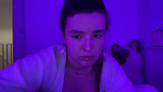 maisiesmithx 现场XXX聊天