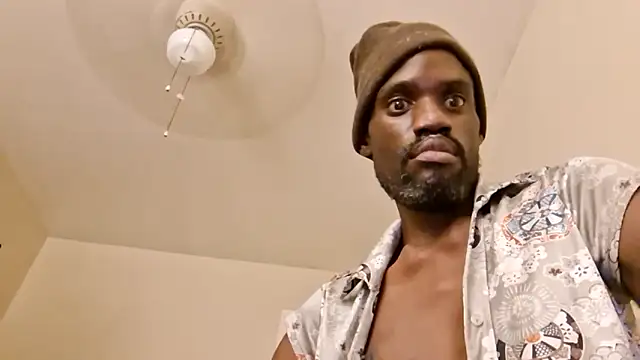 Tyty86866's Live XXX Chat