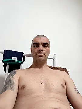 DOMINATOR_SIR-MASTERn Live XXX chat