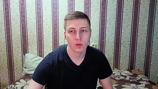 darienlarge's Webcam Show