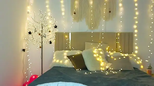 Real_cutie1's Webcam Show