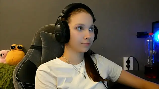 XXX chat uživo modela Softixq