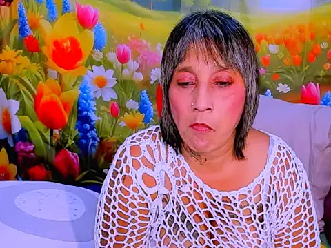 indianroxy's Live XXX Chat