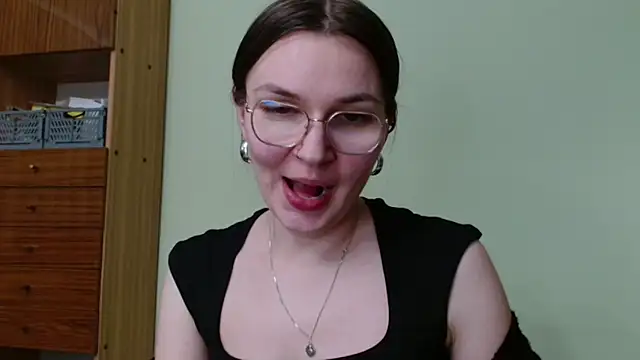 LooveELLYx Live XXX Chat