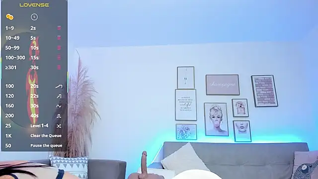 Онлайн чат XXX silvia_lane