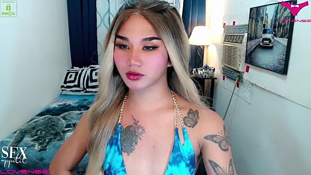 lil_fantacy's Webcam Show