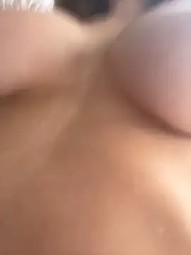 SweetieSinXXX 现场XXX聊天