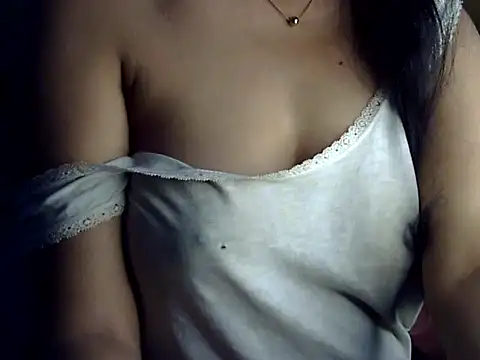 SiaraSiyA Chat XXX in diretta