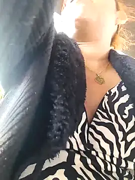 Chat +18 de Florxxx9 ao vivo