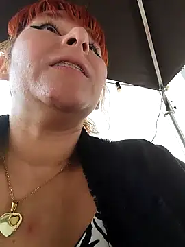 Chat +18 de Florxxx9 ao vivo