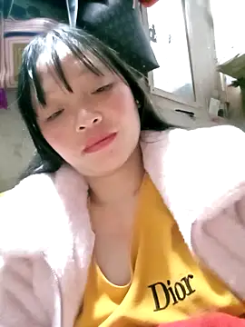 Minkine022's Webcam Show