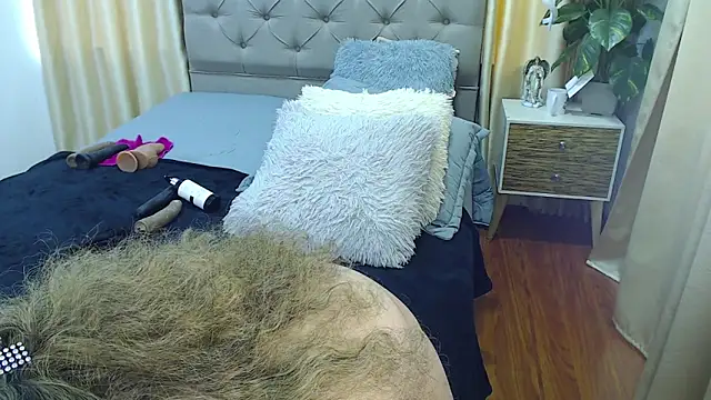 sasi_lunaのライブXXXチャット