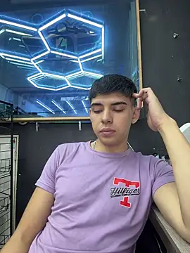 دردشة Johan_stick الجنسية المباشرة