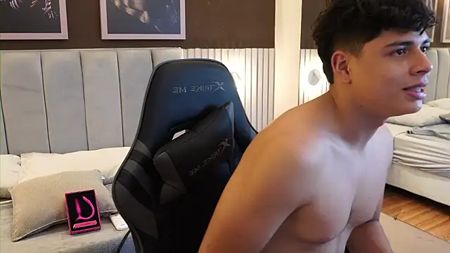 Ethan_occonor's Live XXX Chat