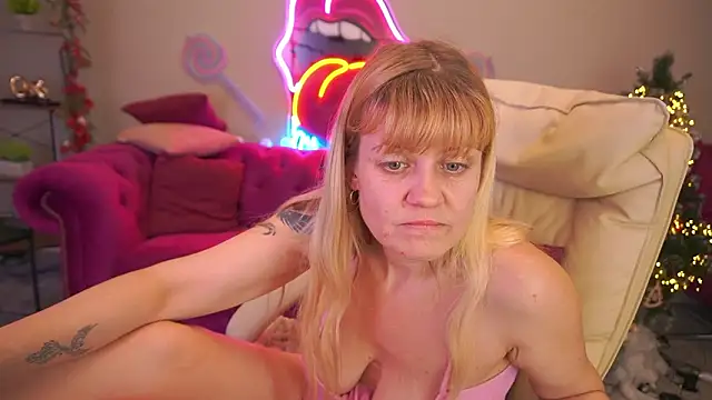 BellaLaPetit Live XXX-Chat