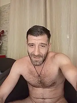 Alexdaniel89: διαδικτυακό σόου στην κάμερα