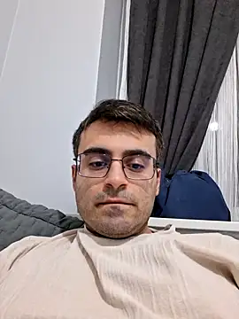 Obstacless webcam show