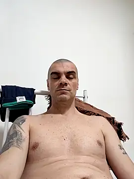 Chat XXX ao vivo de DOMINATOR_SIR-MASTER