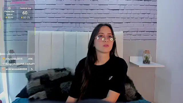 Онлайн чат XXX SophieeMoore