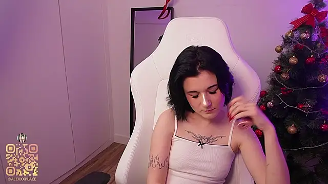 Lucy_Kitten: απευθείας συνομιλία ΧΧΧ