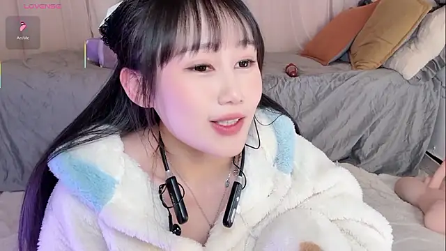 BoxedGyre-'s Live XXX Chat