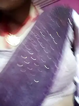 CUTGIRL76 Chat XXX in diretta