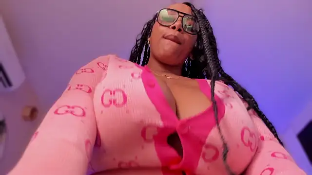 YariRose's Webcam Show