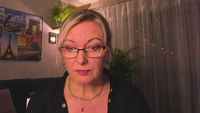 vanessa_chat 即時 XXX 聊天