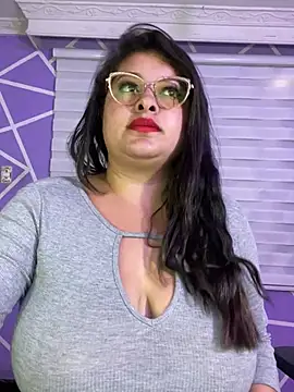 Chat XXX ao vivo de MiiaaJoness