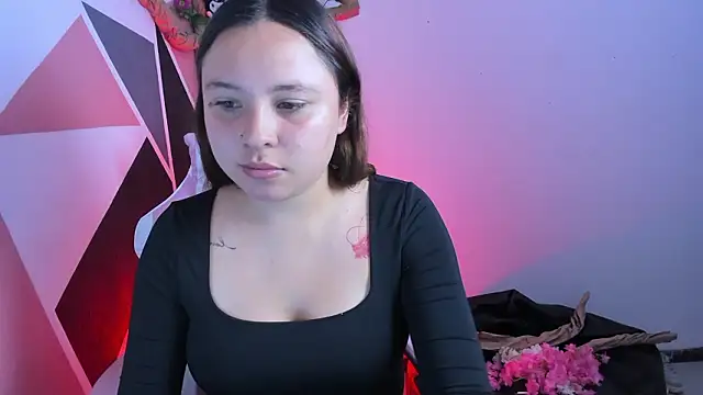 little_emma0 live XXX chat