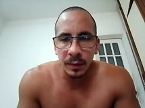 Živý XXX chat AndresBrazil