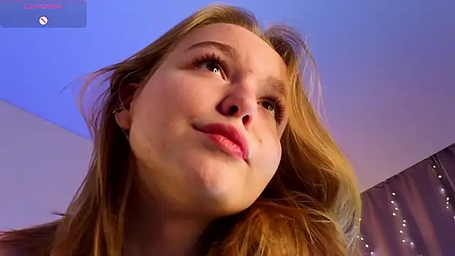 VinnieSerrano's Live XXX Chat