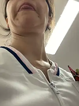 Chatroom XXX en direct de aphrodite_sexy