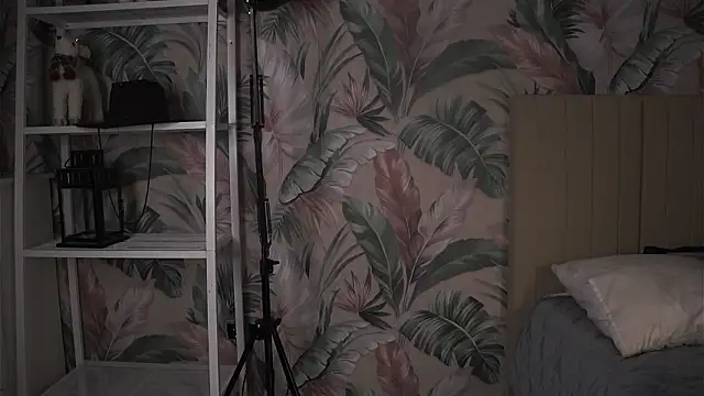 MarlinVarian's Live XXX Chat