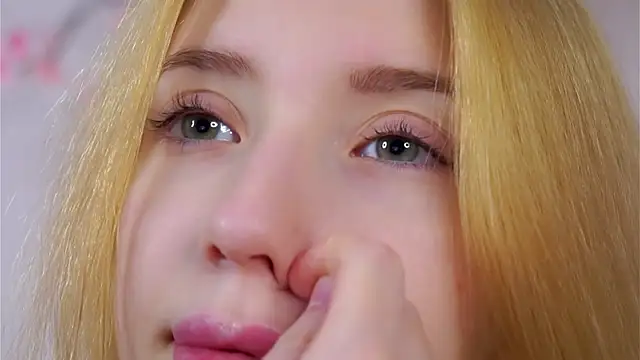 Онлайн чат XXX SunnivaCovil