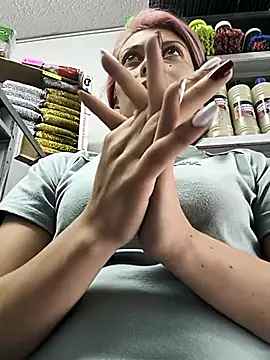 Tefannyy_ Chat XXX in diretta