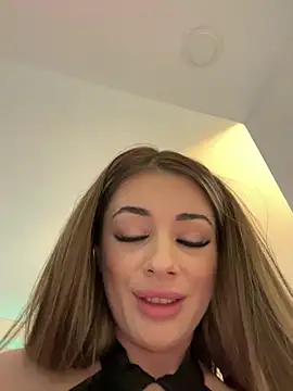 Czat XXX na żywo – IsabellaEtthan