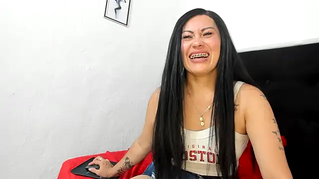 Tania_mature Adlı Modelin Canlı XXX Sohbeti