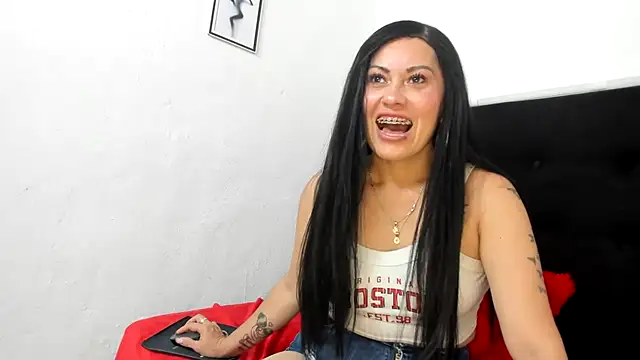 Tania_matureのライブXXXチャット