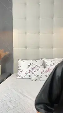 XXX chat uživo modela AliceRitter