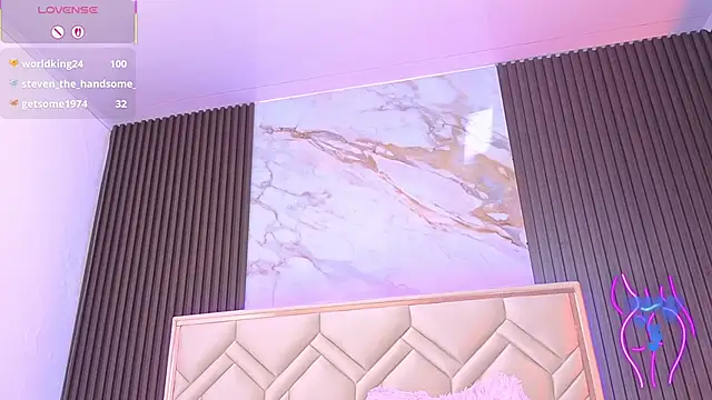 Chatroom XXX en direct de MiaaFarrel