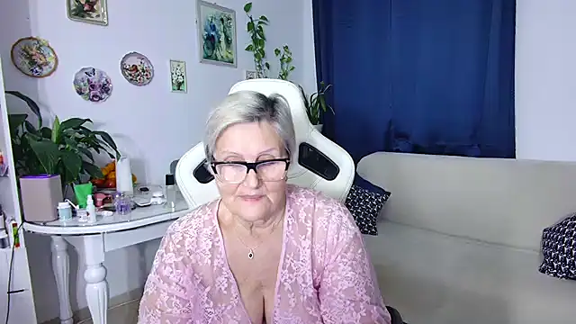 Chatroom XXX en direct de Selenna57