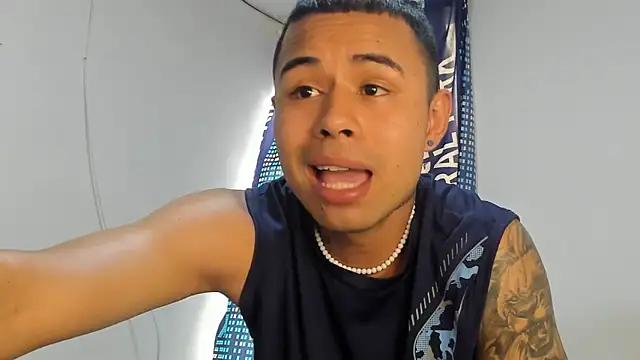 _Logan_Colton_ Chat XXX live