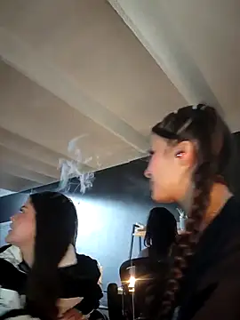 Celeste_Moretti's Live XXX Chat