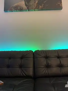 IsabellaEtthan élő XXX-chatje