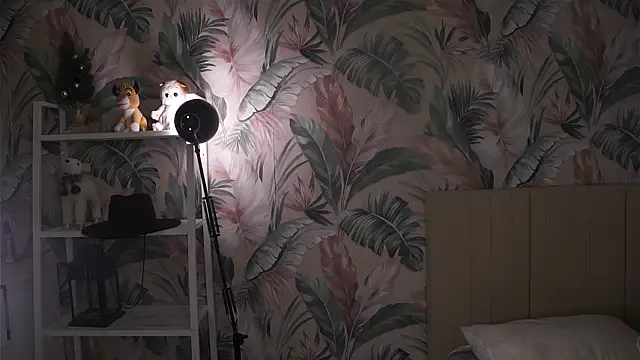 MarlinVarian's Live XXX Chat